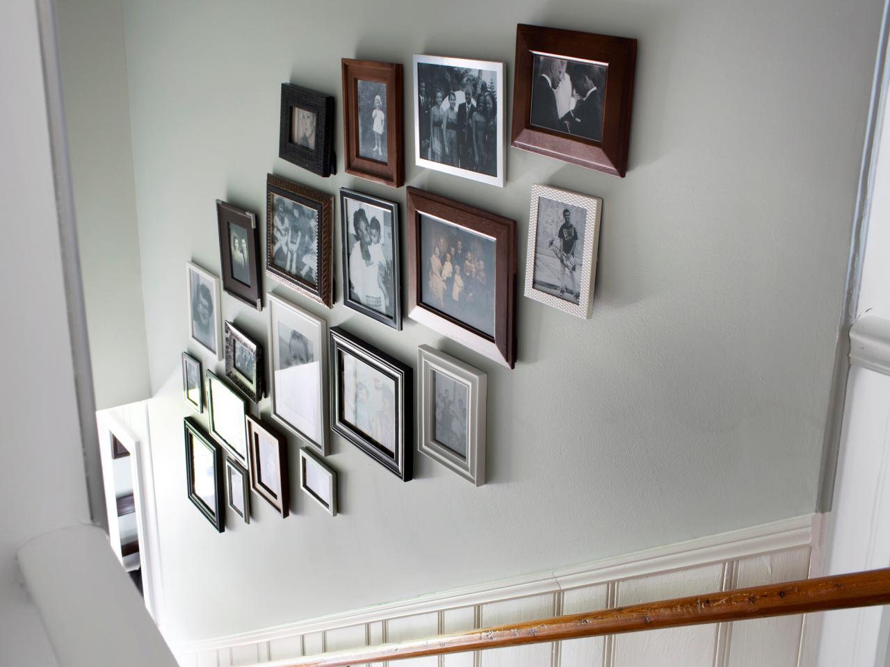 Useful Picture Wall Ideas for Stairs 1