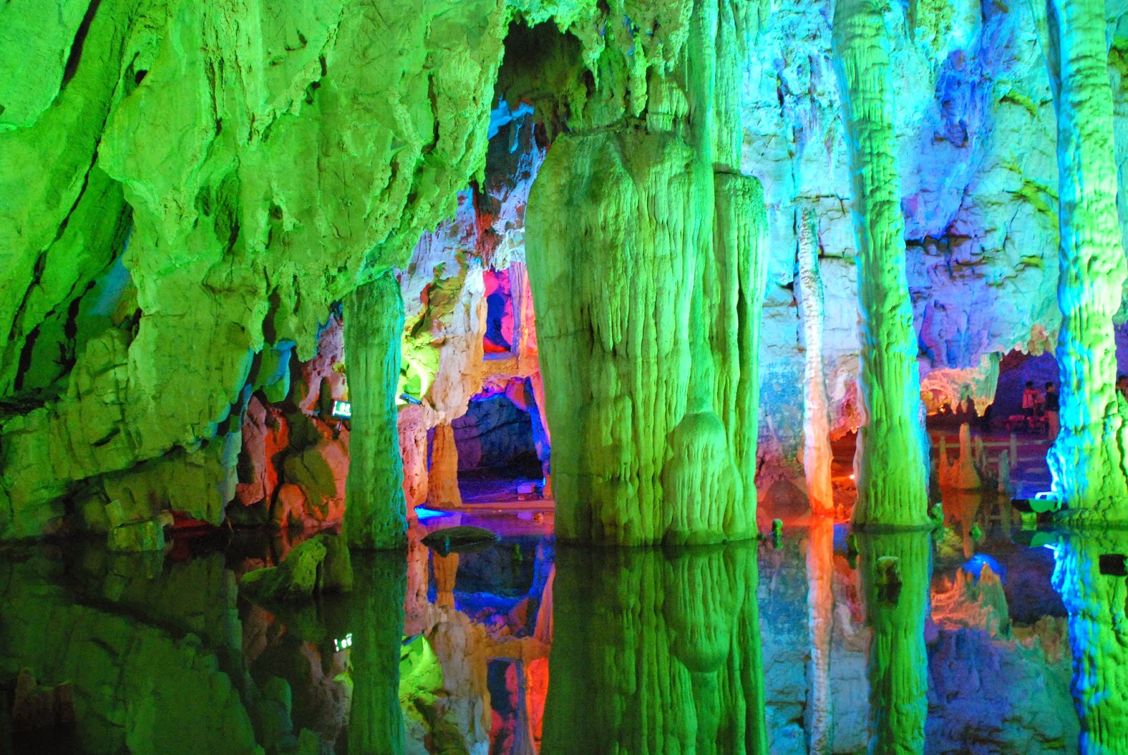 Reed-Flute-Cave