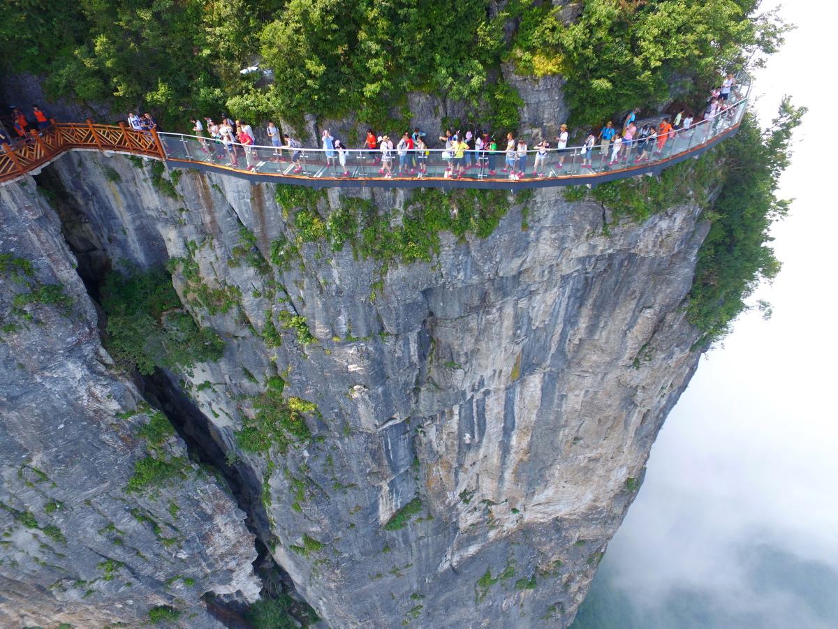 Zhangjiajie-National-Forest-Park-China.-Glass-skywalk