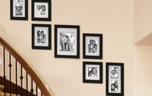 25+ Best Picture Wall Ideas for Stairs